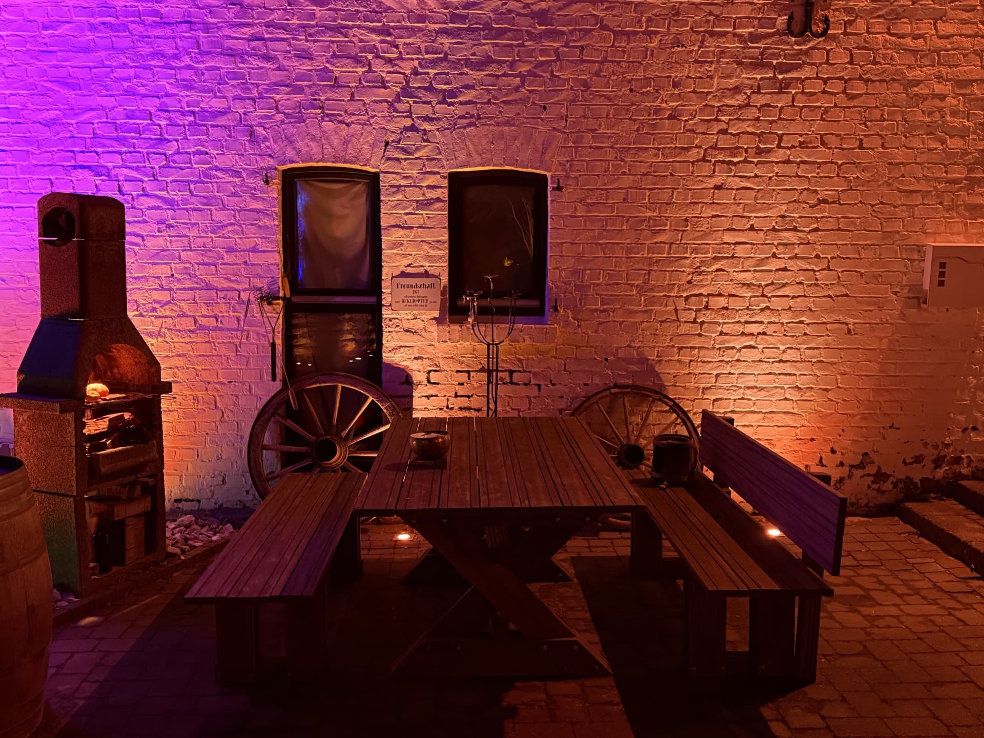 Privater Lichtabend im Lichtergarten – Gartenbeleuchtung bei Nacht erleben